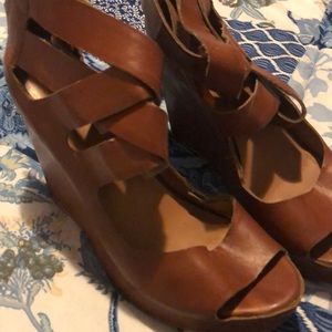 Brown wedges